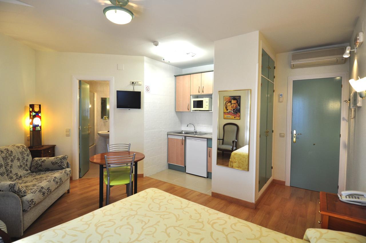 Hotel Apartamentos Aralso Sotillo ลา ลาสตริญา ภายนอก รูปภาพ
