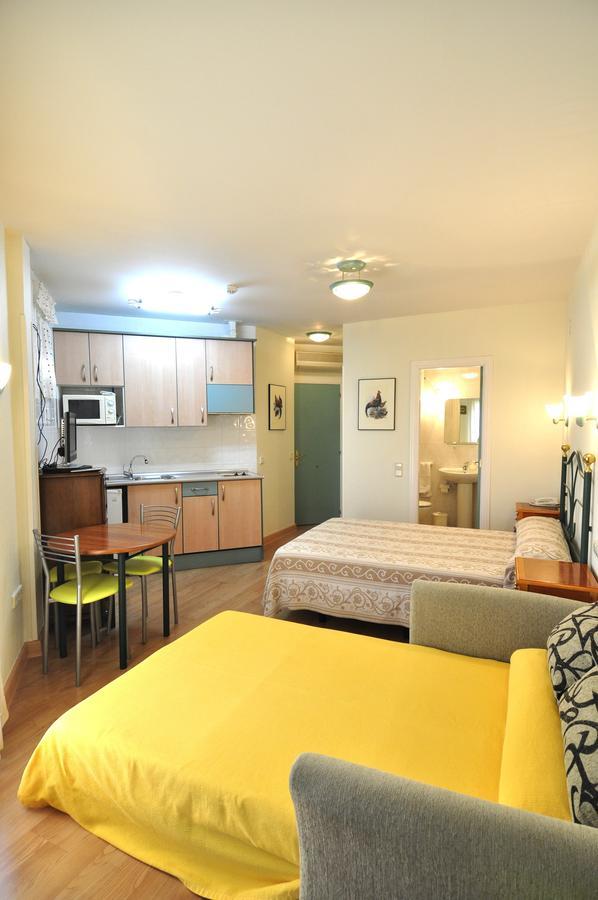 Hotel Apartamentos Aralso Sotillo ลา ลาสตริญา ภายนอก รูปภาพ
