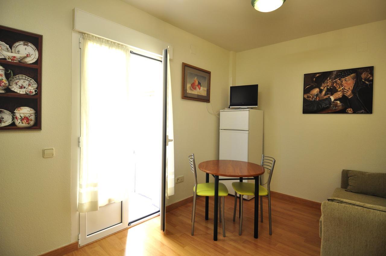 Hotel Apartamentos Aralso Sotillo ลา ลาสตริญา ภายนอก รูปภาพ